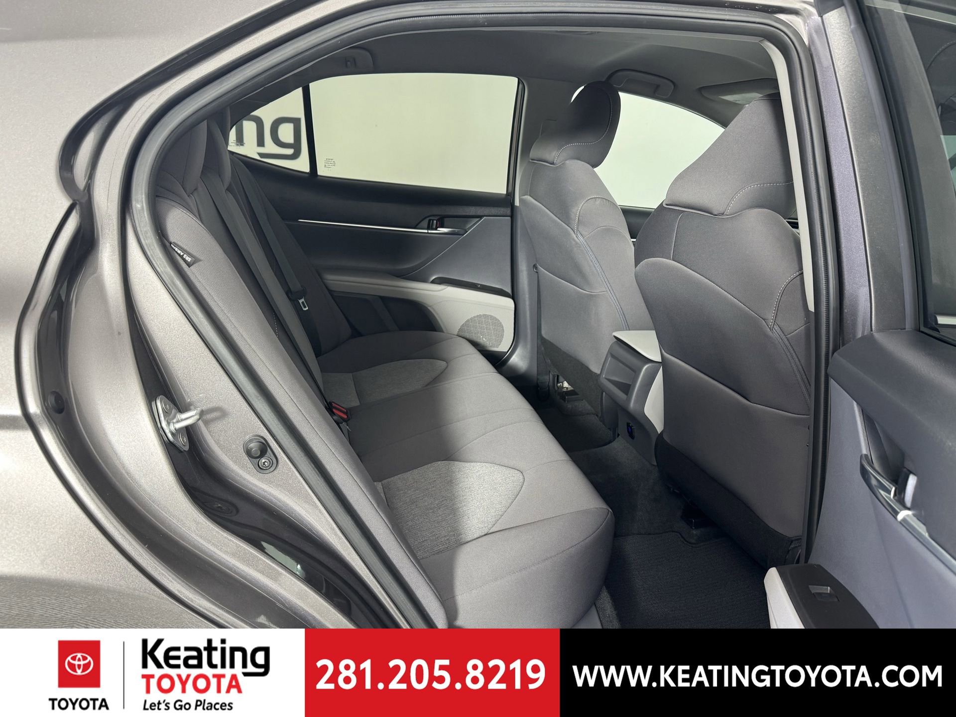 Used 2022 Toyota Camry LE image 18