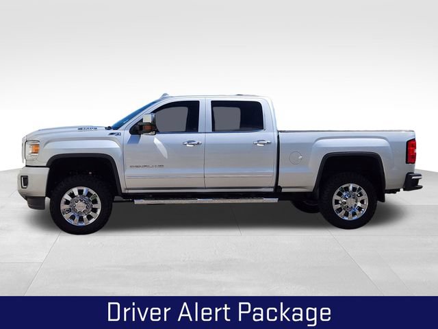 Used 2018 GMC Sierra 2500 Denali w/ Duramax Plus Package AWD/4WD image 7