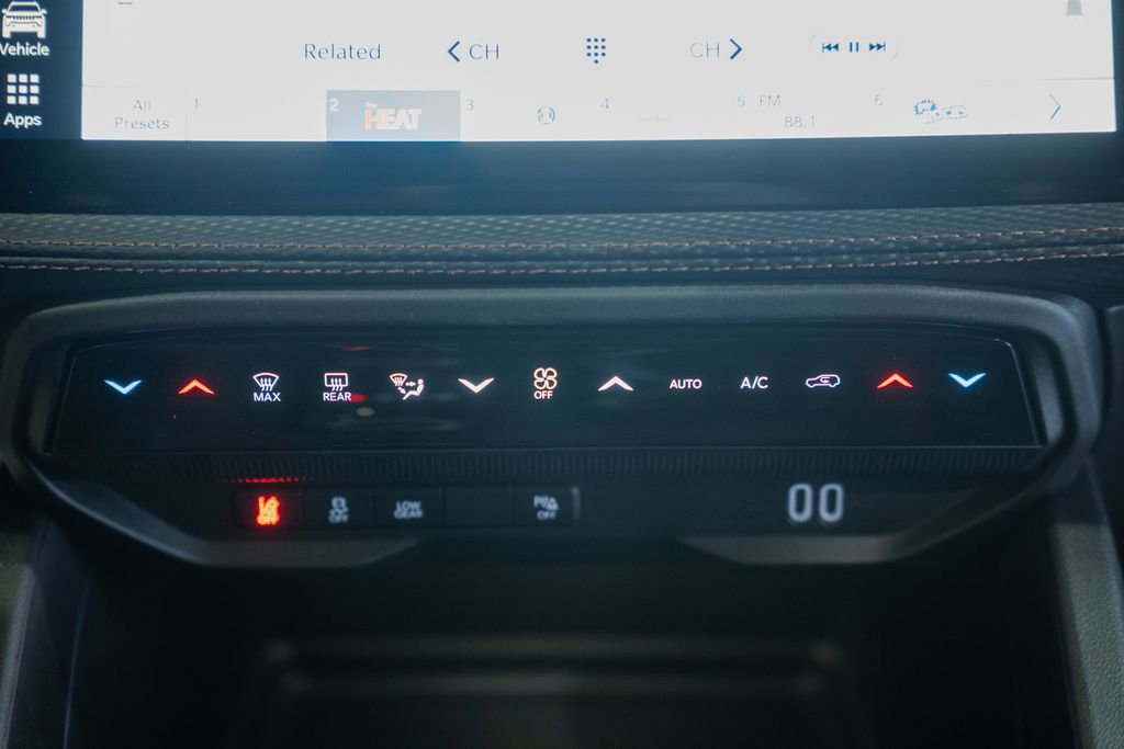 New 2026 Jeep Cherokee Limited image 24