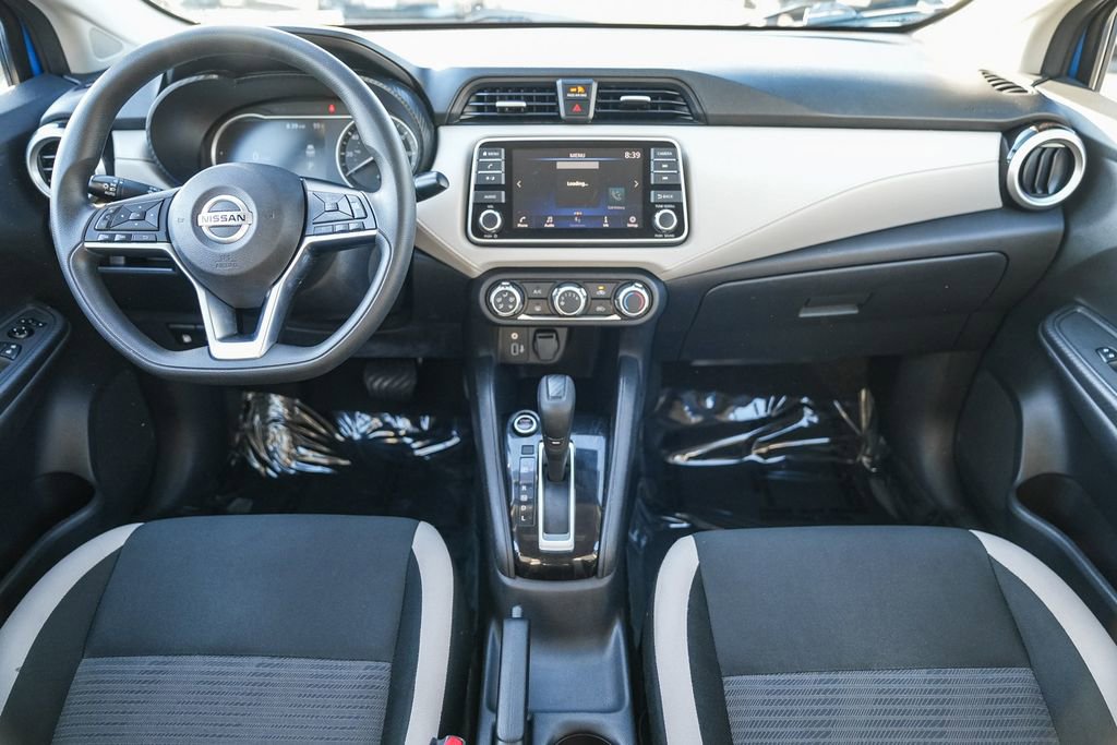 Used 2022 Nissan Versa SV image 13