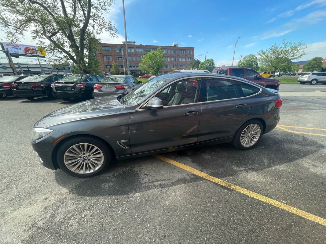 Used 2015 BMW 328i Gran Turismo xDrive image 7