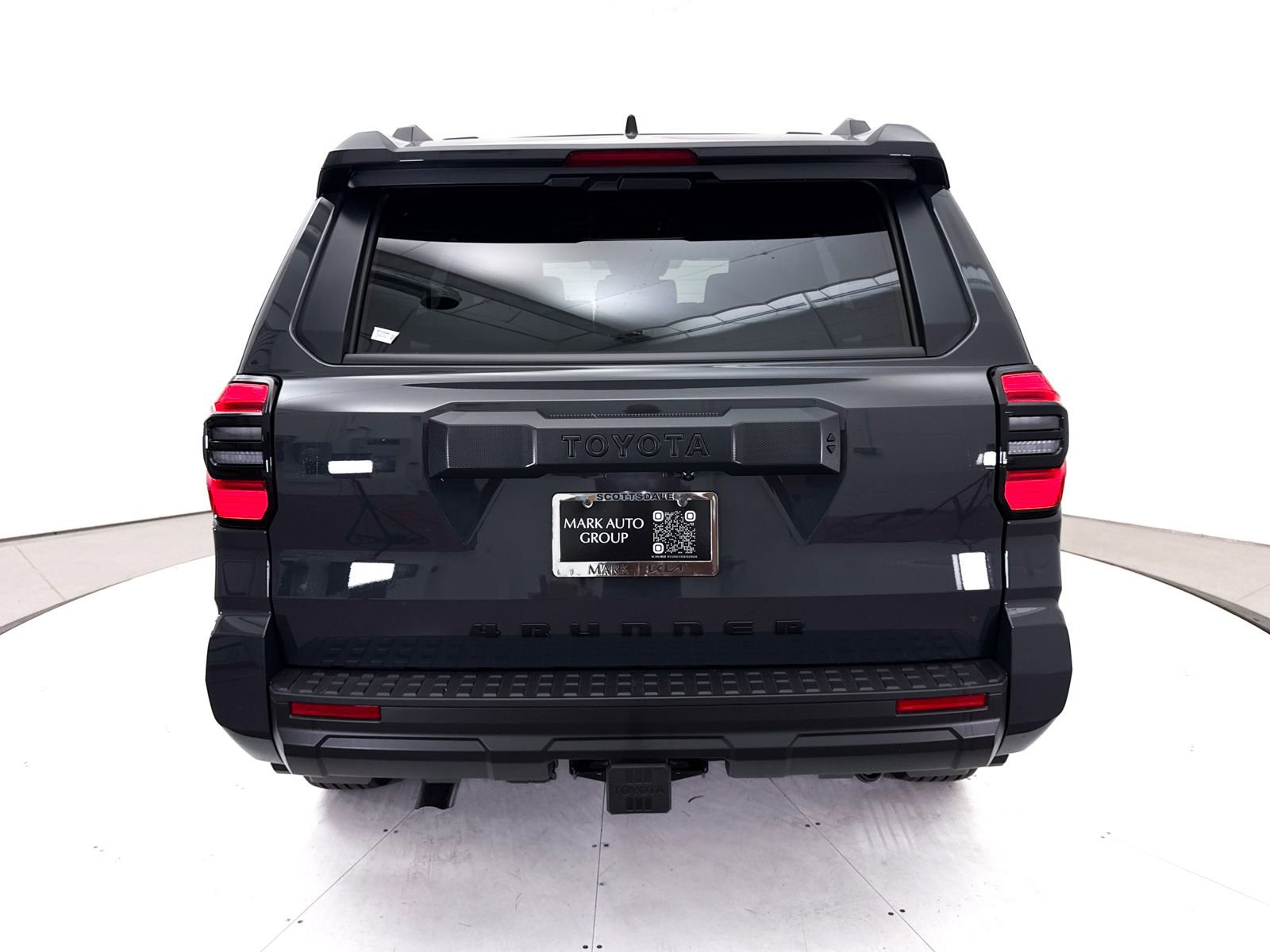 Used 2025 Toyota 4Runner SR5 AWD/4WD image 16