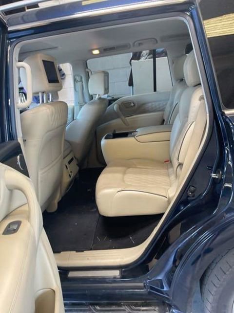 Used 2018 INFINITI QX80 4WD w/ Deluxe Technology Package image 10