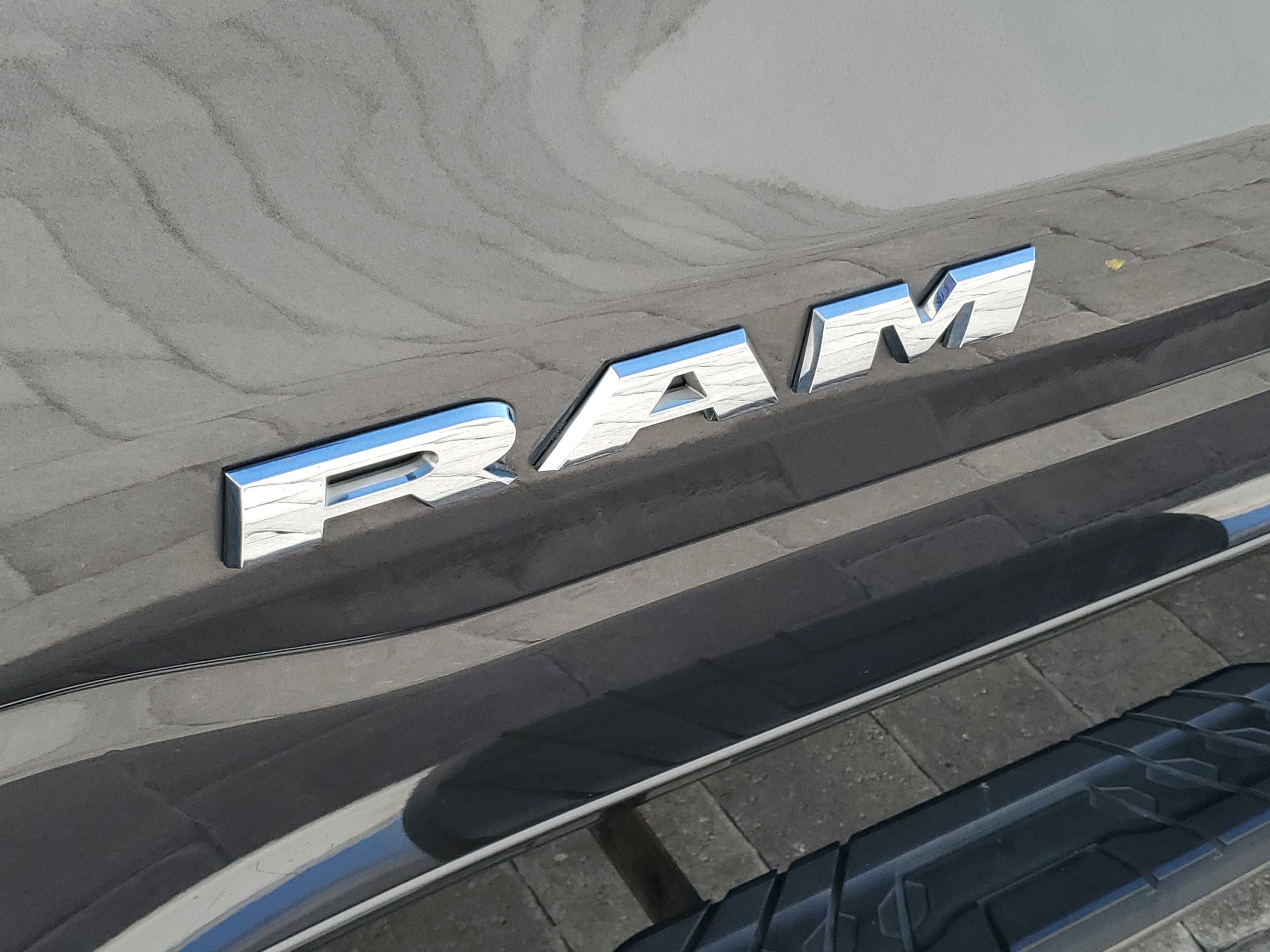 Used 2019 RAM 1500 Big Horn image 8