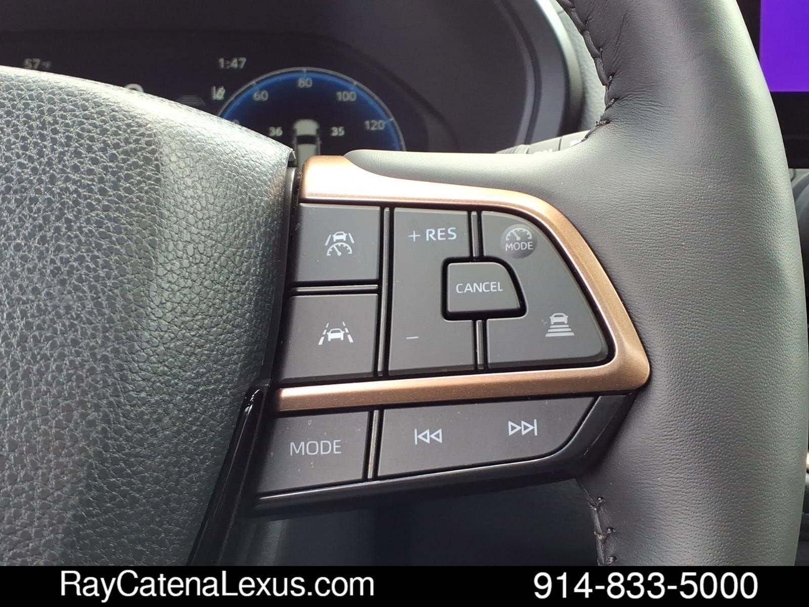Used 2025 Toyota Grand Highlander AWD Hybrid image 17