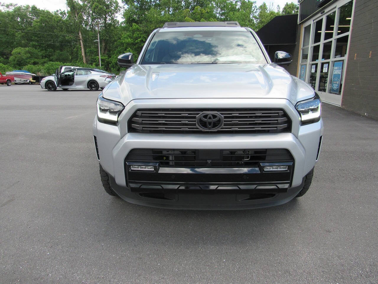 Used 2025 Toyota 4Runner Platinum AWD/4WD image 9