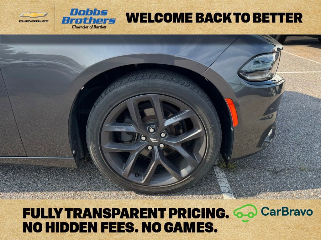 Used 2020 Dodge Charger SXT w/ Blacktop Package RWD image 9