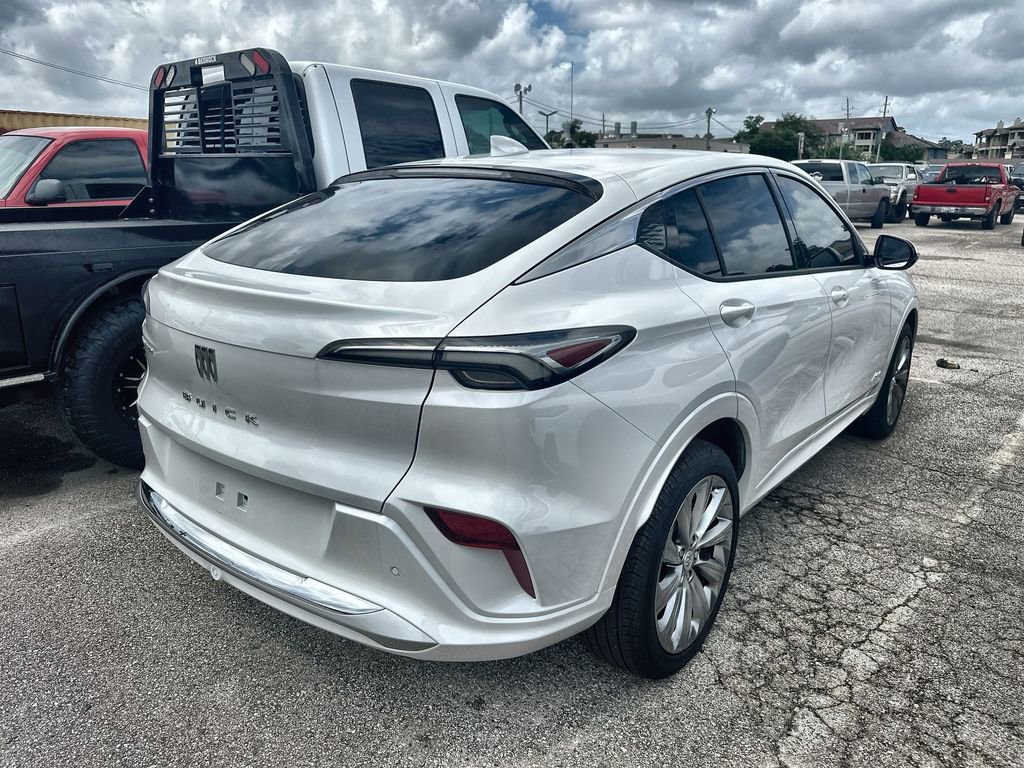Used 2026 Buick Envista Avenir FWD image 8
