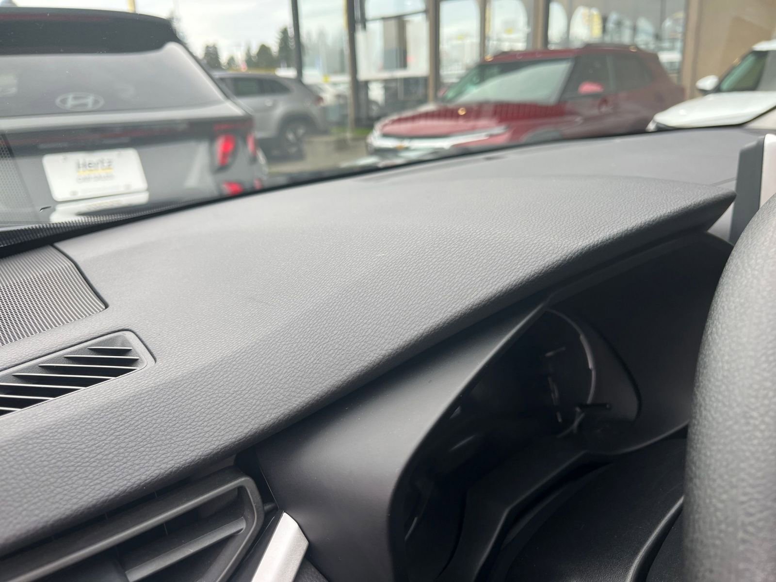 Used 2025 Toyota RAV4 XLE w/ Convenience Package image 36