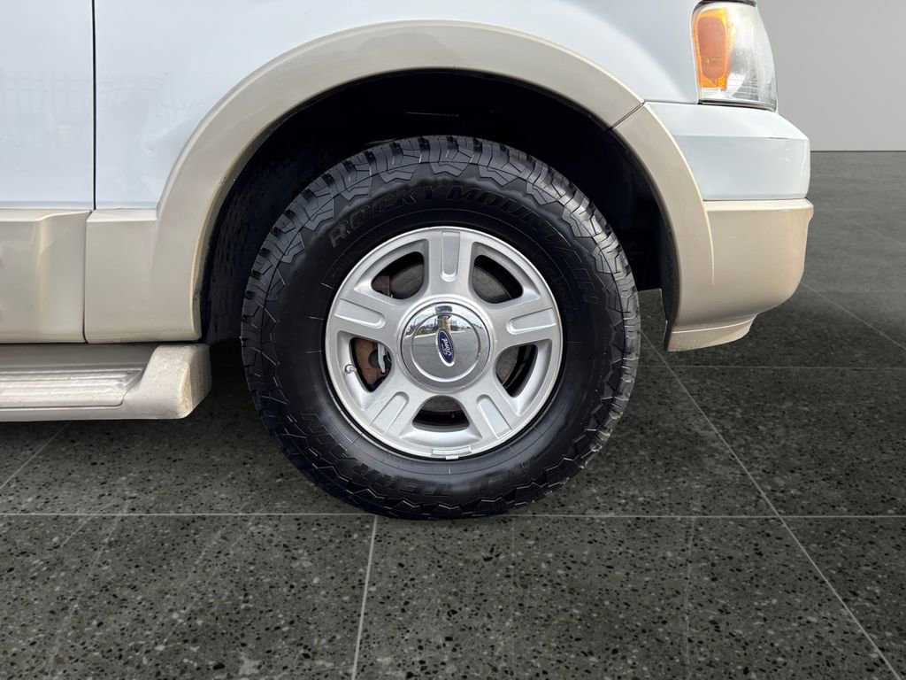 Used 2006 Ford Expedition Eddie Bauer image 9