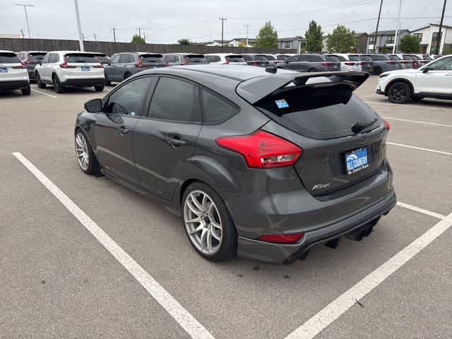 Used 2017 Ford Focus ST image 3
