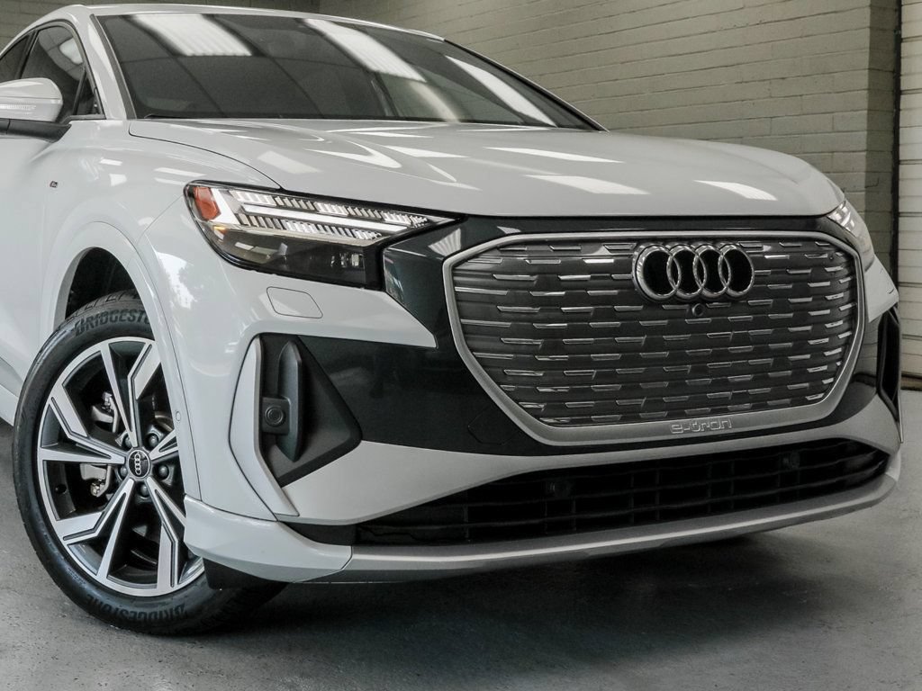 Used 2023 Audi Q4 e-tron Prestige AWD/4WD image 6