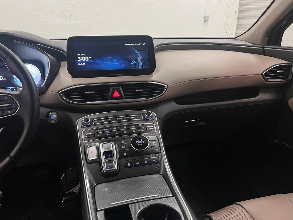 Used 2023 Hyundai Santa Fe Limited FWD image 17