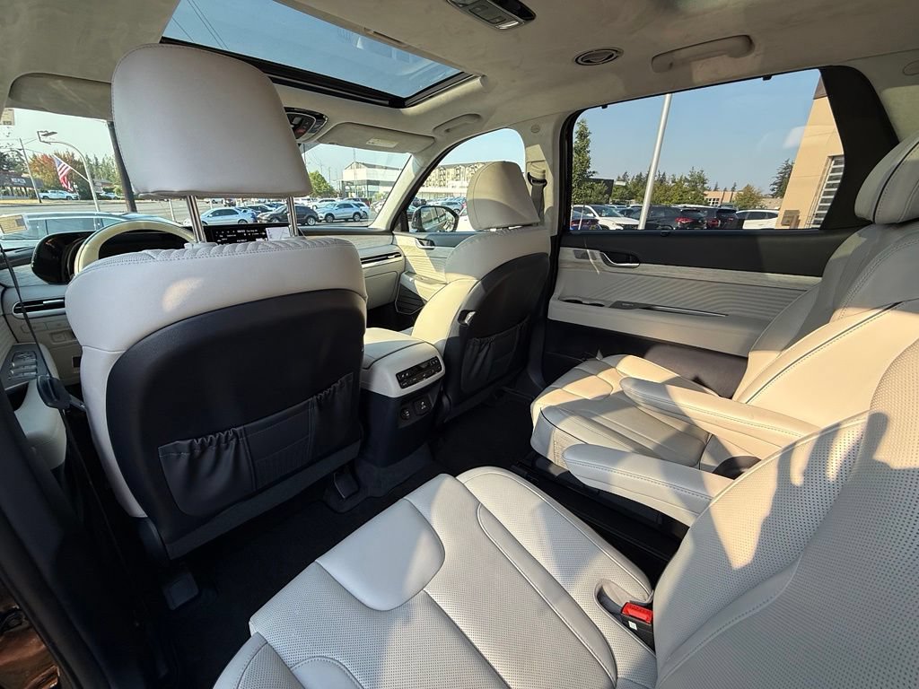 Certified 2023 Hyundai Palisade Calligraphy AWD/4WD image 15