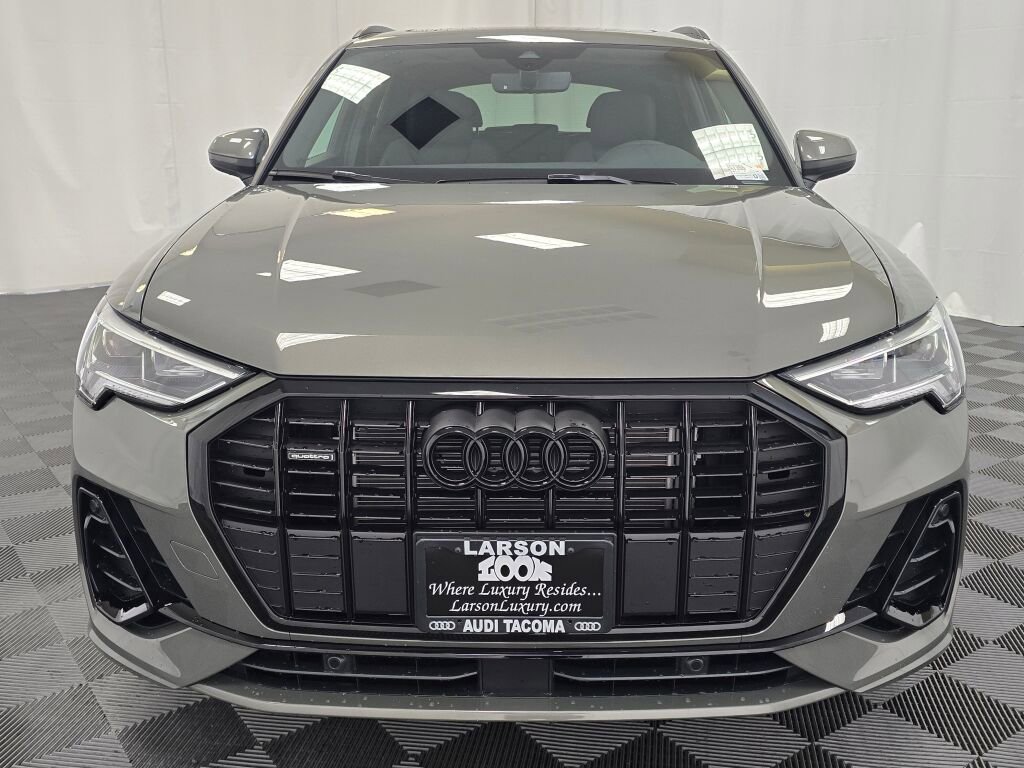 New 2025 Audi Q3 2.0T Premium image 9