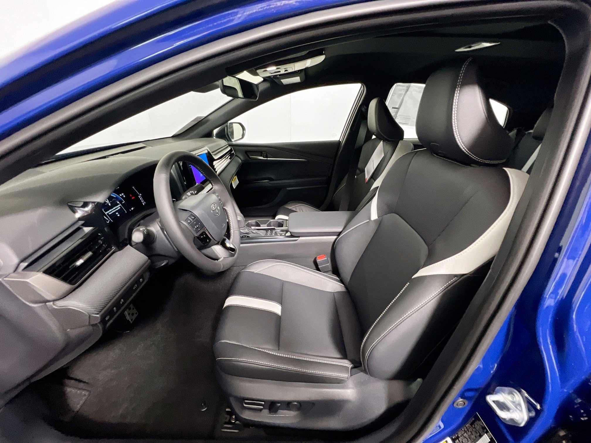 New 2026 Toyota Camry SE image 14