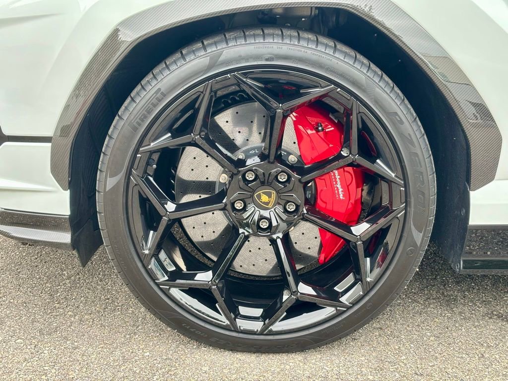 Used 2024 Lamborghini Urus S AWD/4WD image 15