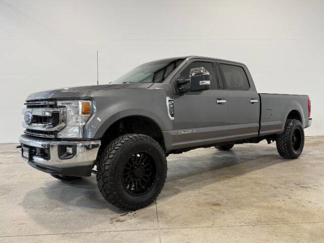 Used 2022 Ford F350 XLT w/ XLT Premium Package image 3