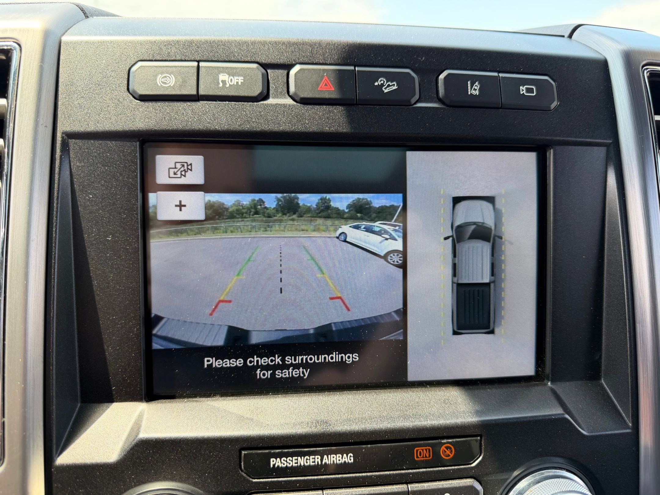 Used 2018 Ford F250 Platinum w/ Platinum Ultimate Package AWD/4WD image 17