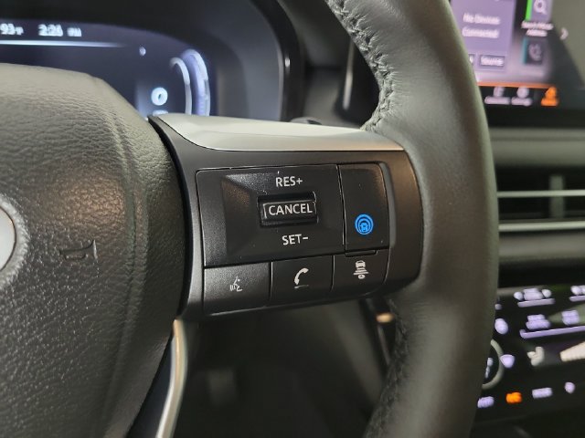 Certified 2025 INFINITI QX60 Luxe w/ Cargo Package AWD/4WD image 28