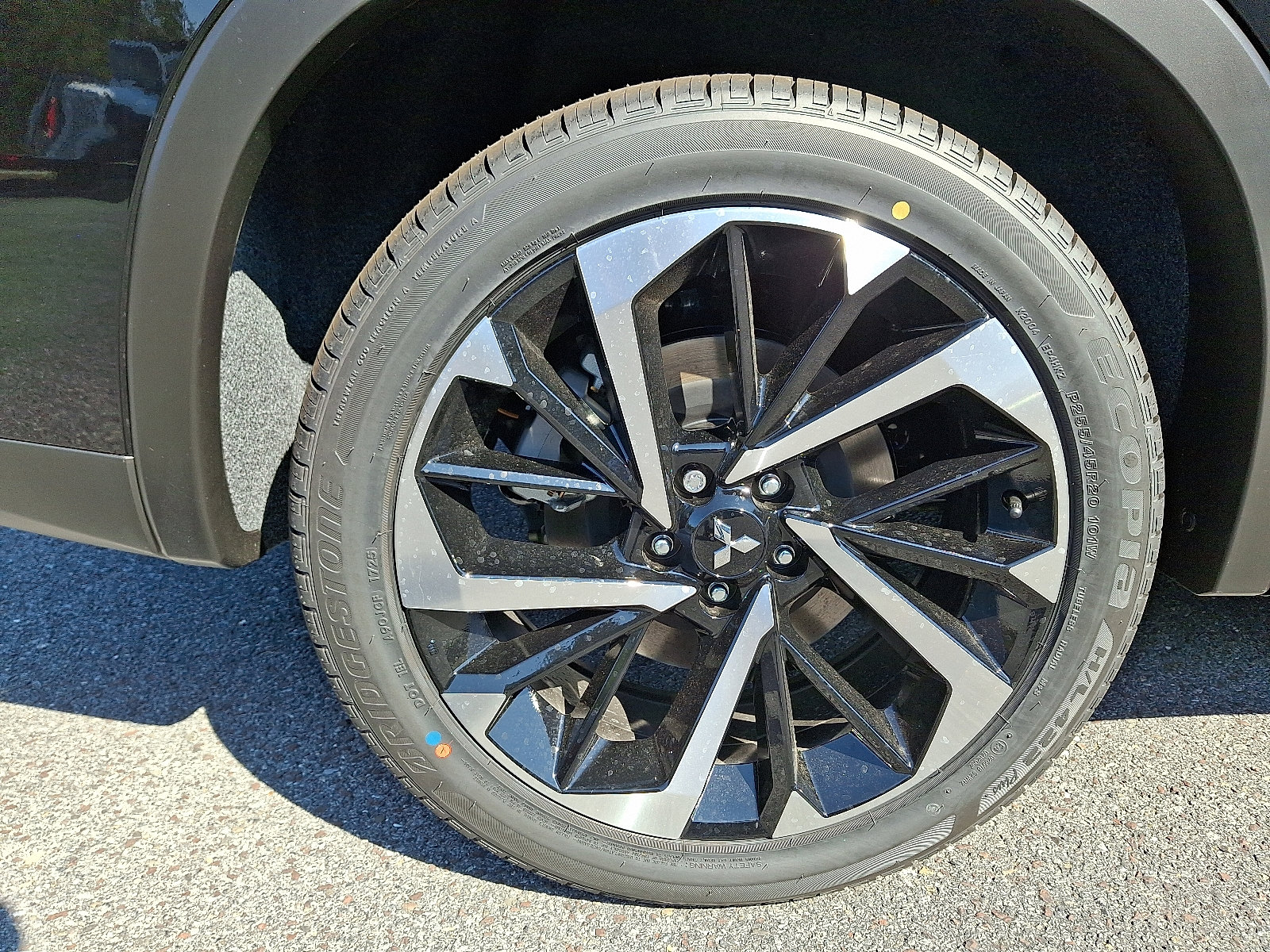 New 2025 Mitsubishi Outlander SE image 9