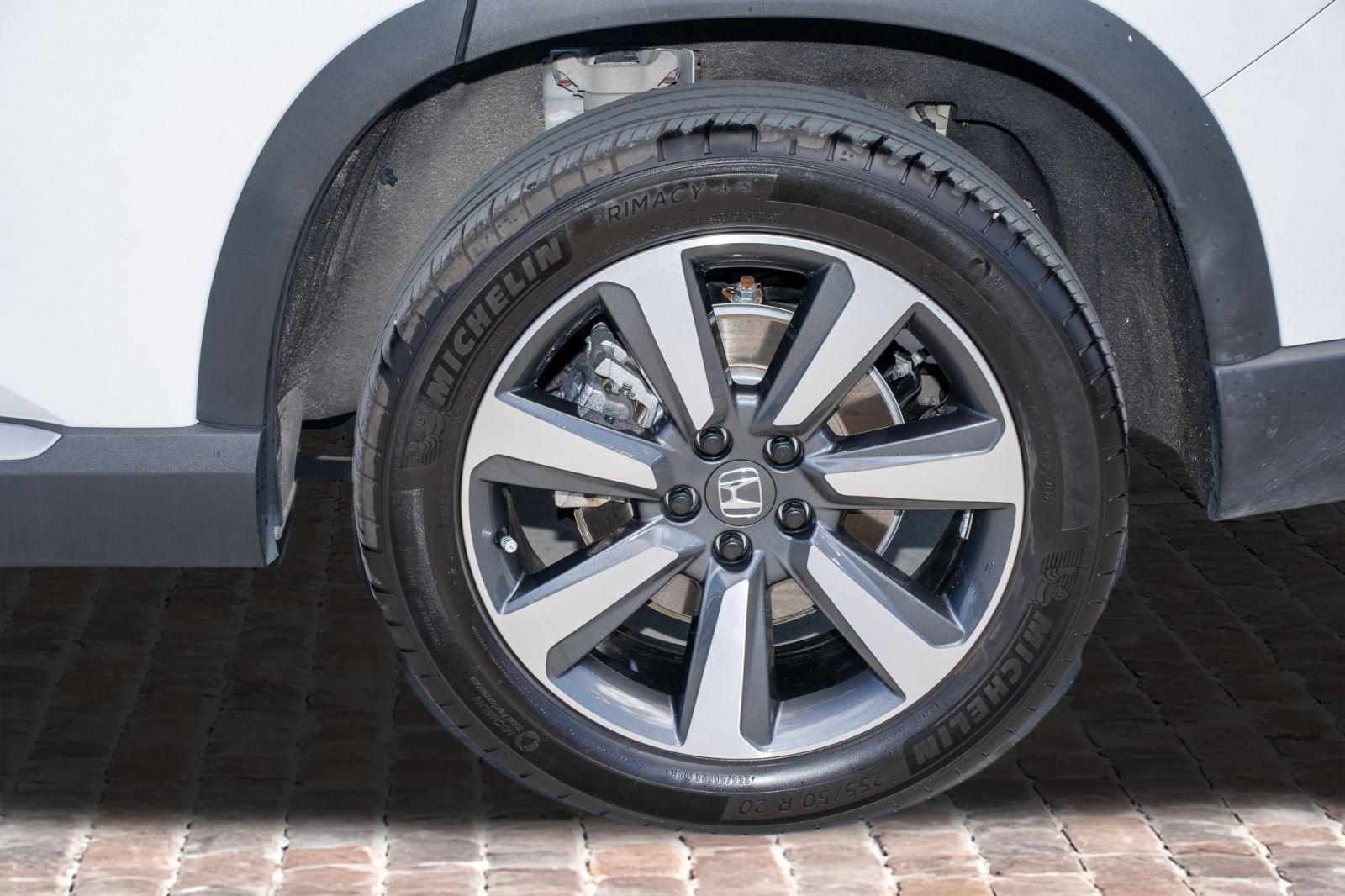 Certified 2023 Honda Pilot Touring image 42