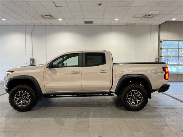 Used 2026 Chevrolet Colorado ZR2 w/ Technology Package image 2