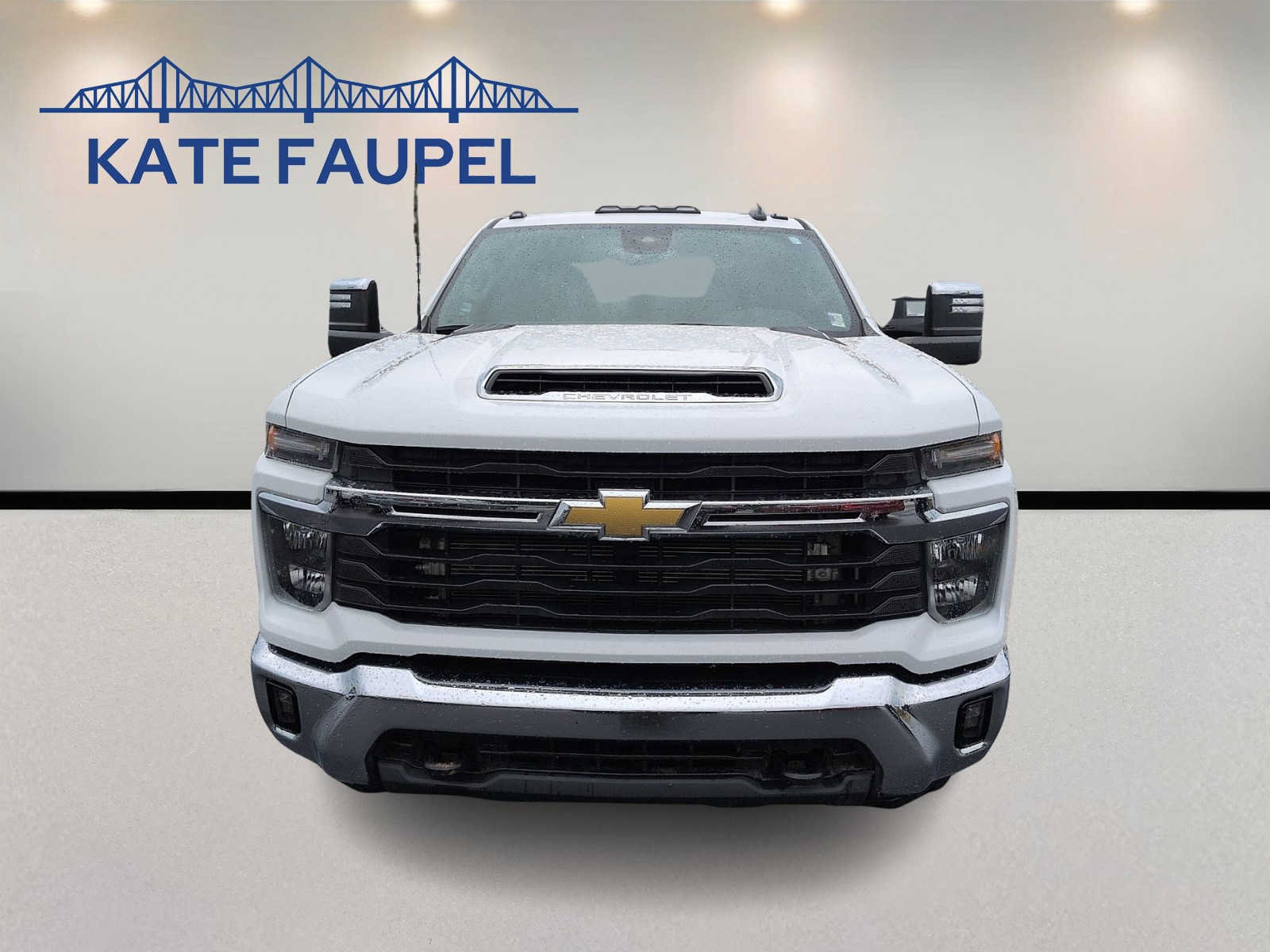 Used 2024 Chevrolet Silverado 3500 LT w/ Convenience Package AWD/4WD image 2