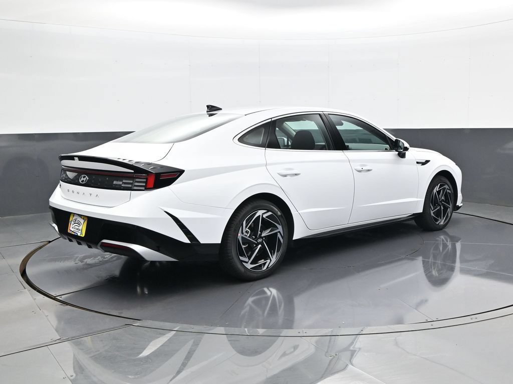 New 2026 Hyundai Sonata SEL FWD image 5