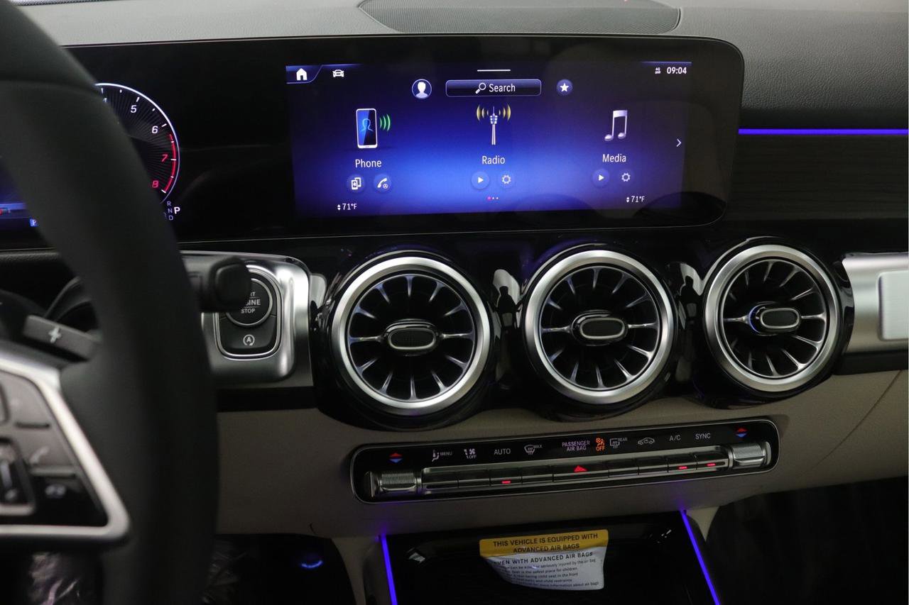 New 2026 Mercedes-Benz GLB 250 image 5