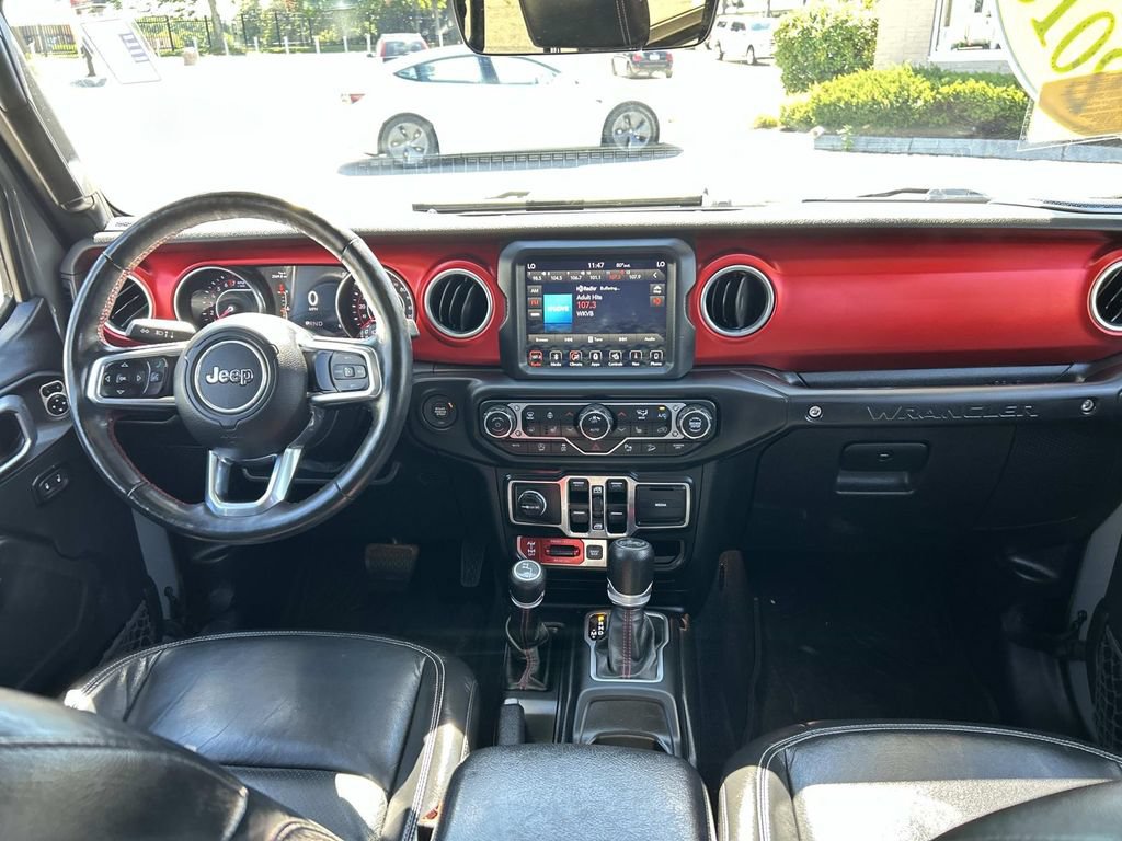 Used 2018 Jeep Wrangler Unlimited Rubicon w/ Dual Top Group AWD/4WD image 17