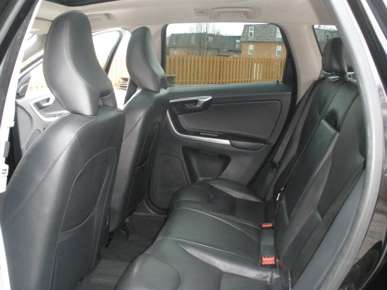 Used 2016 Volvo XC60 T5 Premier FWD image 24