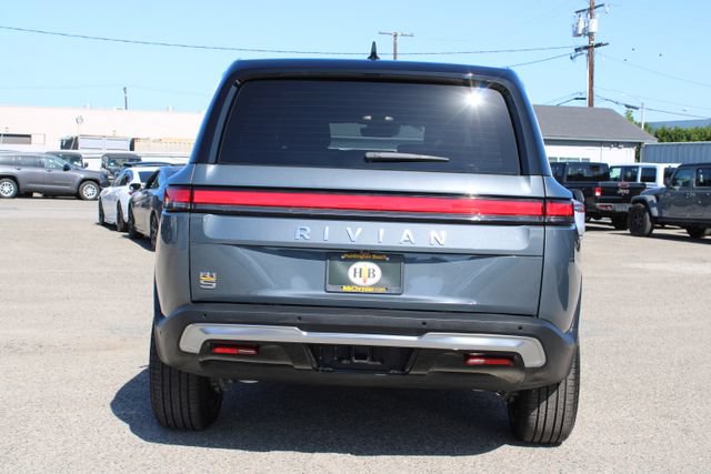 Used 2024 Rivian R1S Adventure AWD/4WD image 5