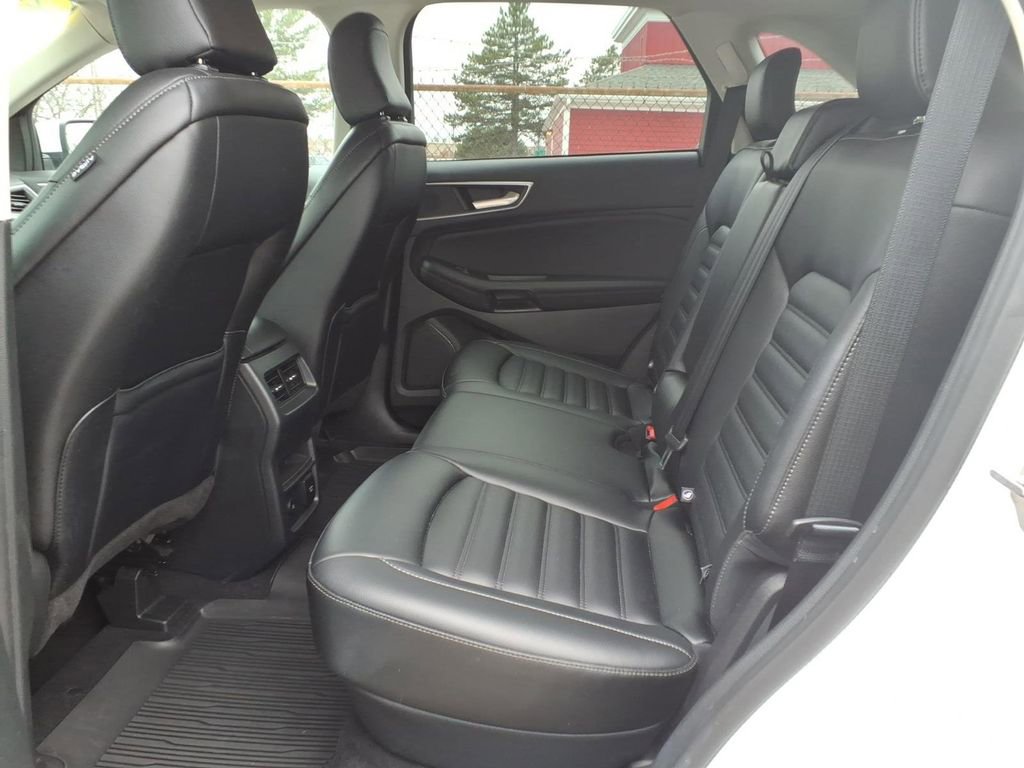 Used 2023 Ford Edge SEL w/ Convenience Package image 11