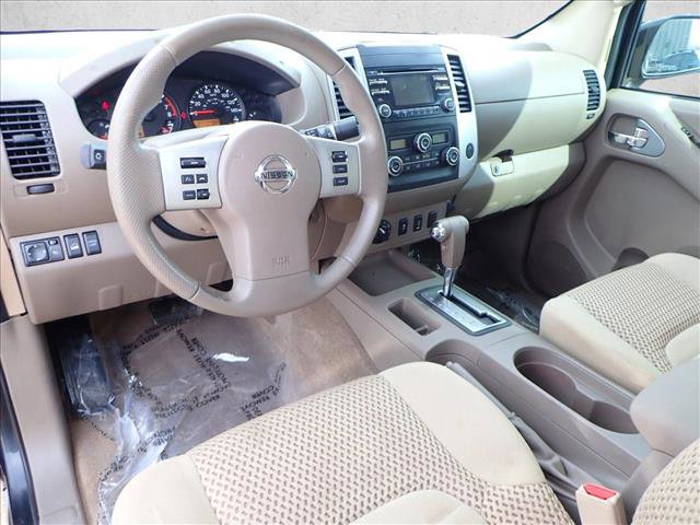 Used 2013 Nissan Frontier SV w/ SV Value Truck Pkg image 8