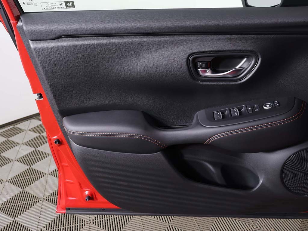Used 2025 Honda HR-V Sport image 19