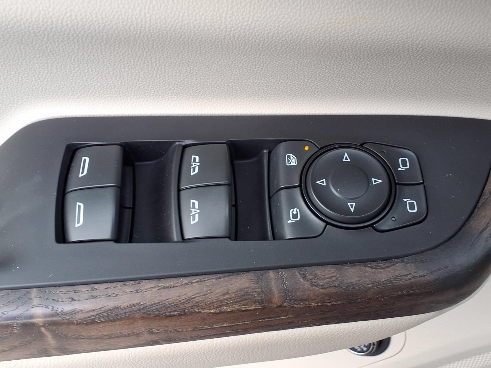 Used 2023 GMC Acadia Denali AWD/4WD image 14