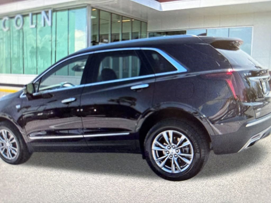 Used 2021 Cadillac XT5 Premium Luxury AWD/4WD image 3