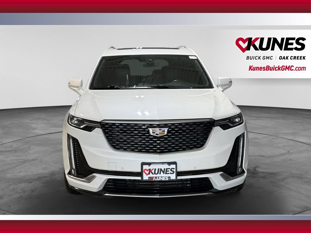 Used 2021 Cadillac XT6 Premium Luxury AWD/4WD image 3