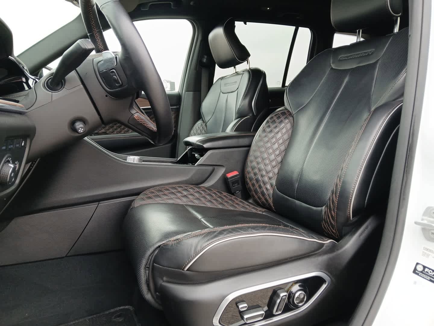 Used 2022 Jeep Grand Cherokee Summit w/ Advanced Protech Group IV image 22