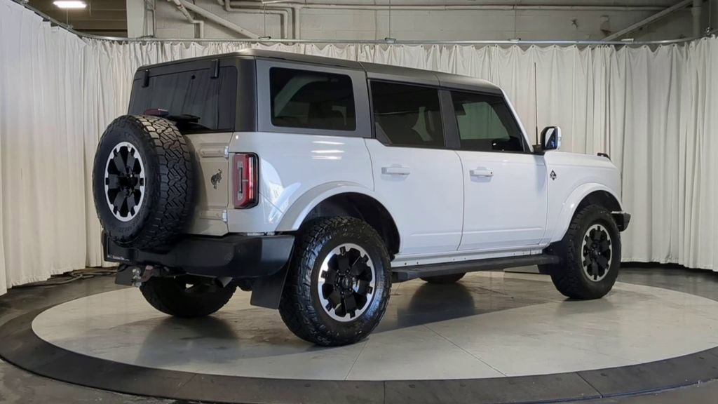 Used 2021 Ford Bronco Outer Banks AWD/4WD image 10