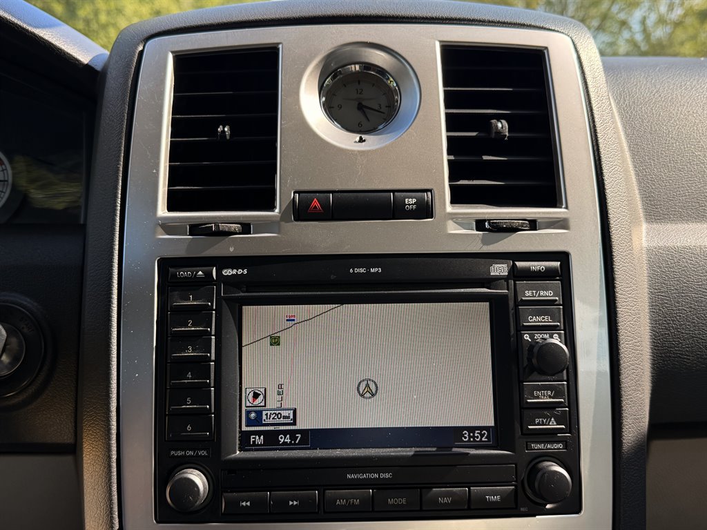 Used 2006 Chrysler 300 C RWD image 14