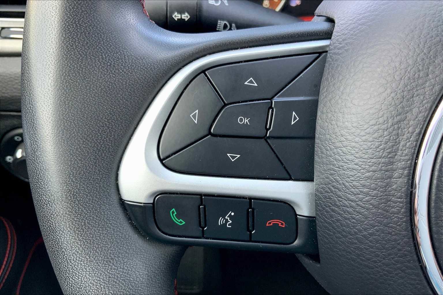 Used 2021 Jeep Compass Trailhawk image 20