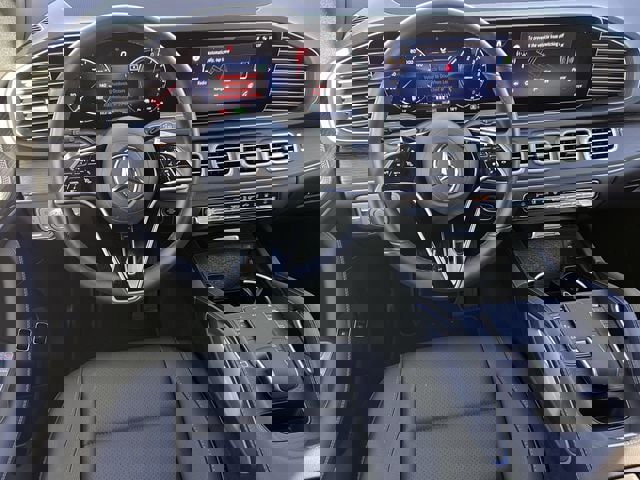 Used 2025 Mercedes-Benz GLE 450e 4MATIC image 12