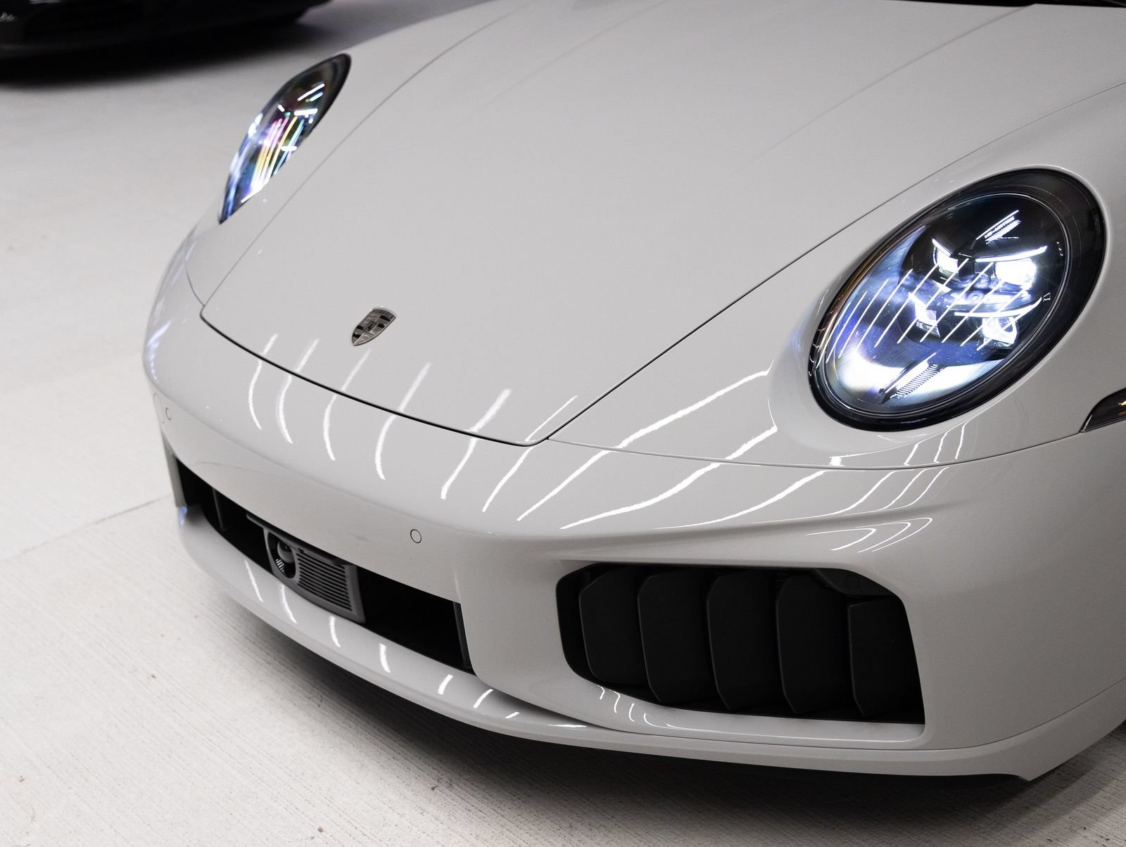 Certified 2026 Porsche 911 Turbo S AWD/4WD image 34