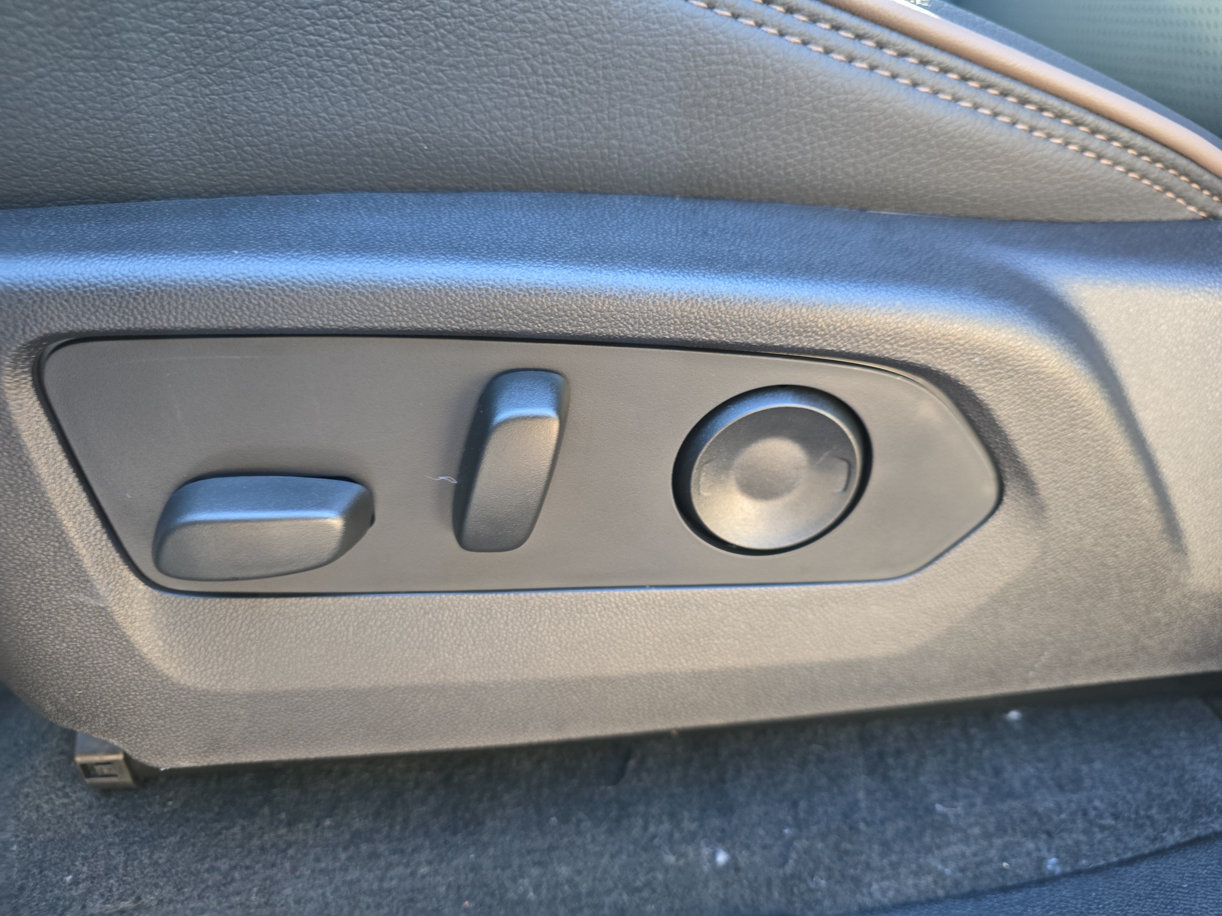 New 2026 GMC Canyon Denali AWD/4WD image 21