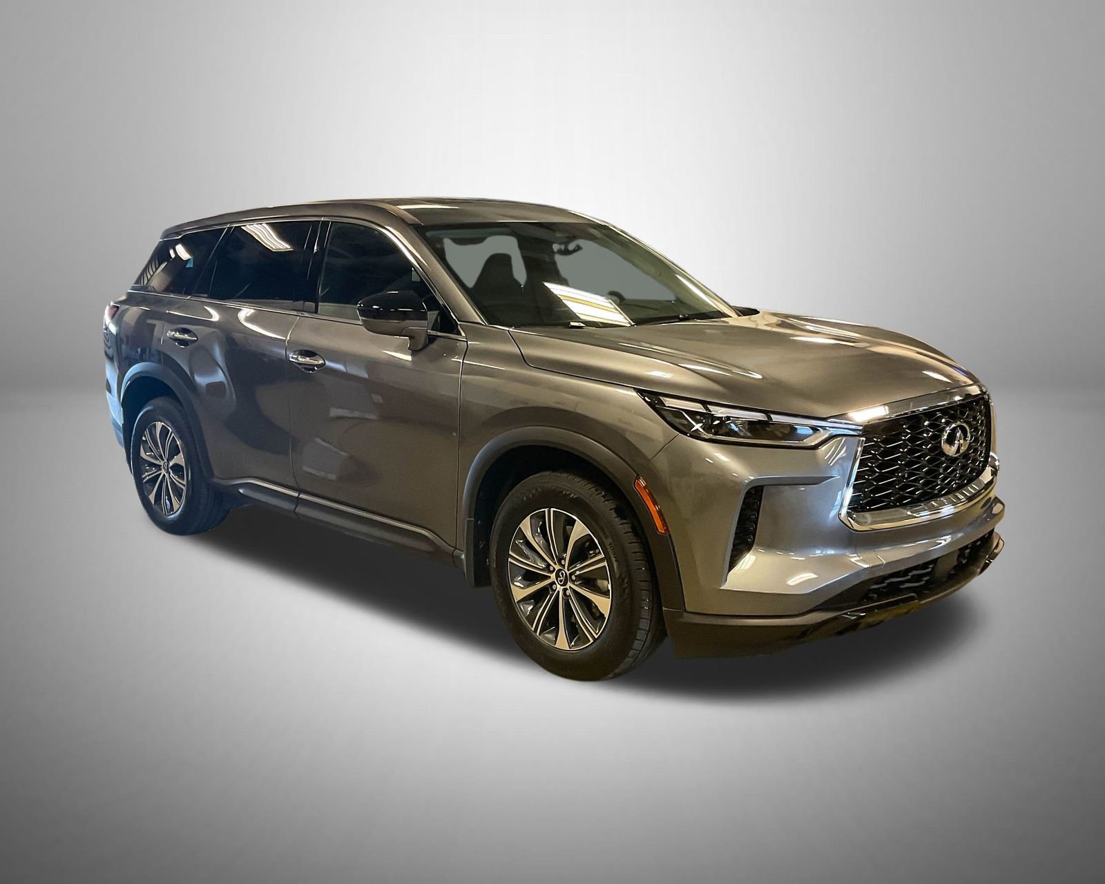 Certified 2025 INFINITI QX60 Pure image 3