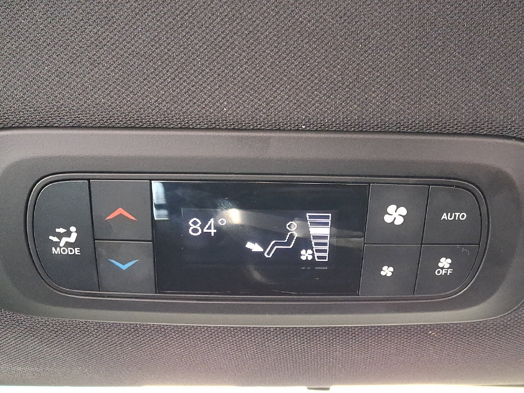 Certified 2026 Chrysler Pacifica Select FWD image 15