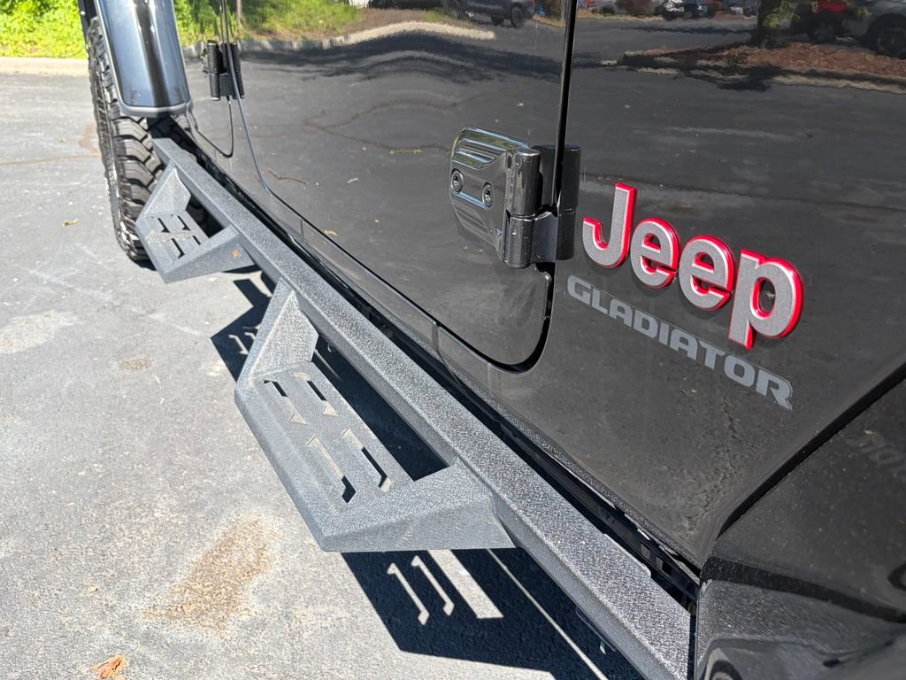 Used 2022 Jeep Gladiator Rubicon w/ LED Lighting Group AWD/4WD image 30