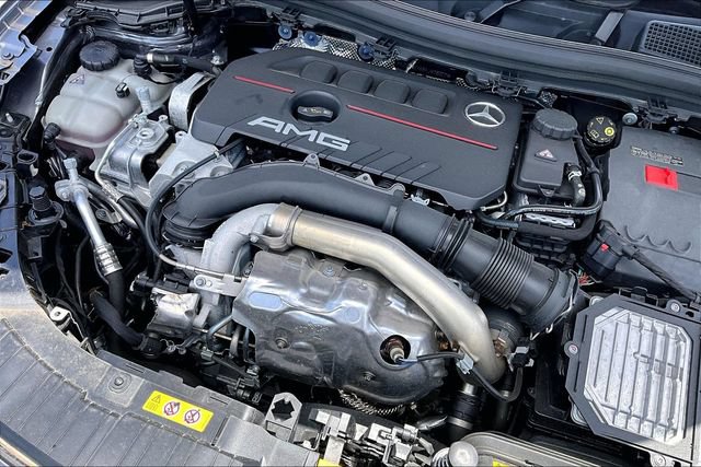 Used 2024 Mercedes-Benz GLA 35 AMG 4MATIC image 32